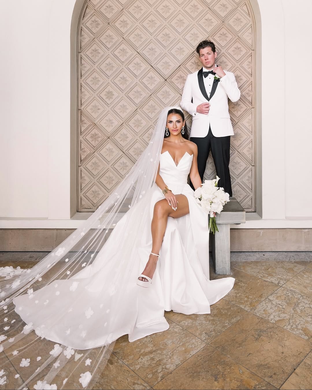 Post 6 by Los Angeles Bridal Makeup Artist & Hair Stylist on Instagram (carousel)