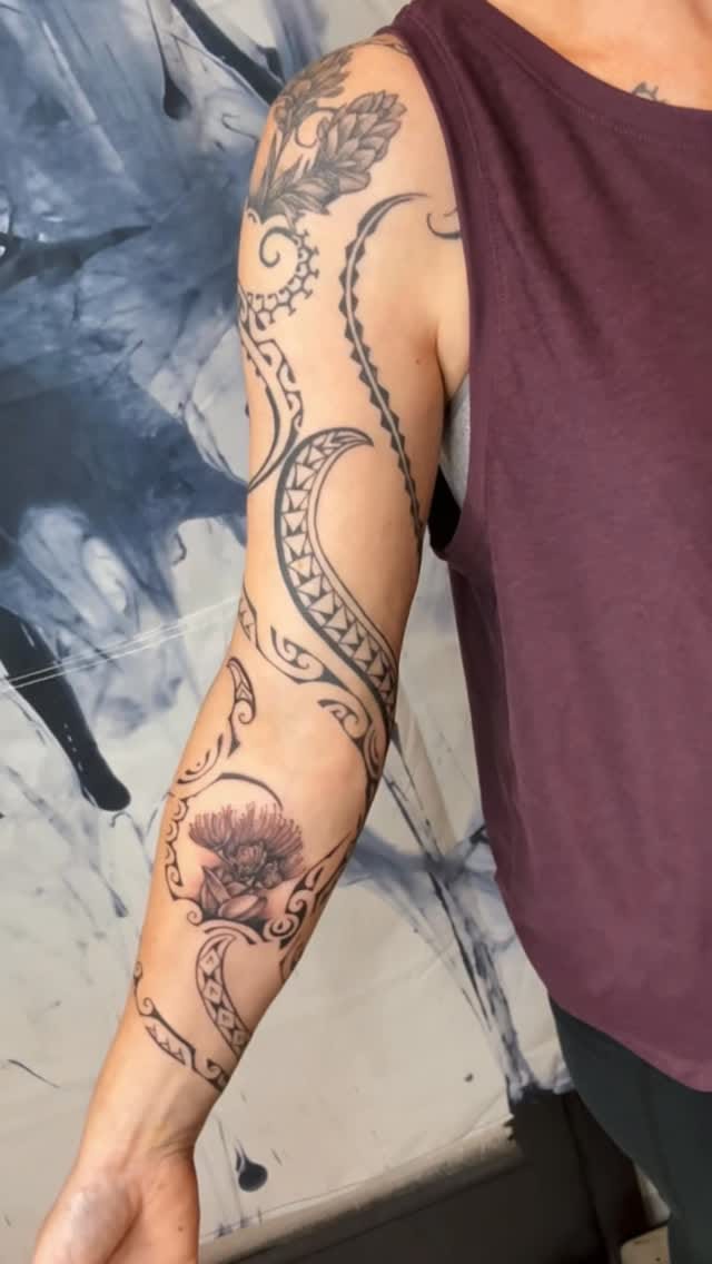 Post 1 by Monarch Tattoo Hawaii on Instagram (video)