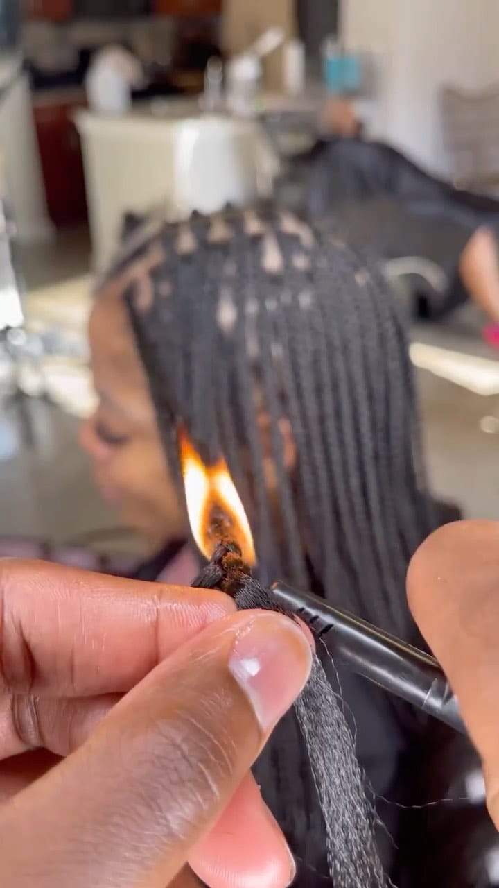 Post 8 by venice braids on Instagram (video)