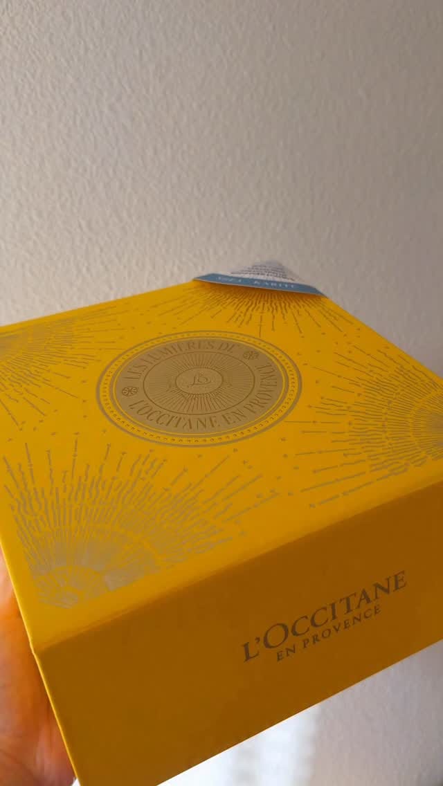 Post 4 by Linh Tran on Instagram (video)