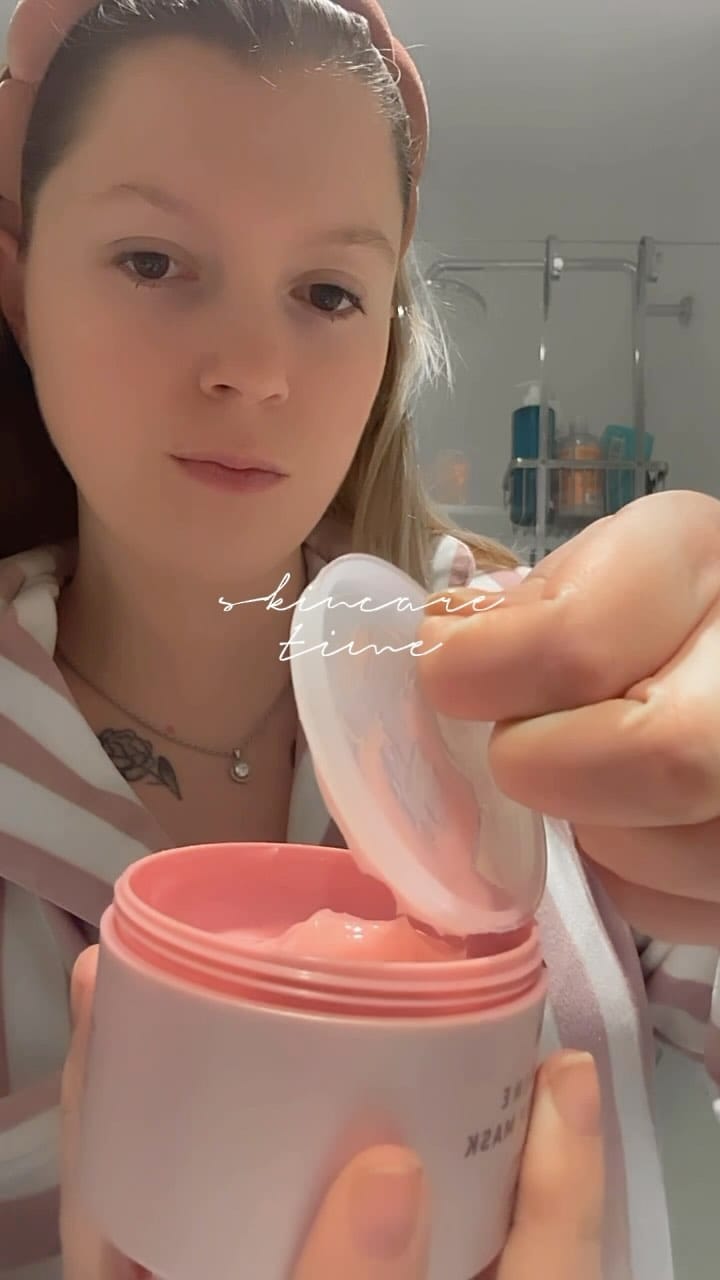 Post 3 by 𝓖𝔂𝓹𝓼𝓲 𝓦𝓪𝓵𝓴𝓮𝓻  ✧ ||  UGC creator on Instagram (video)