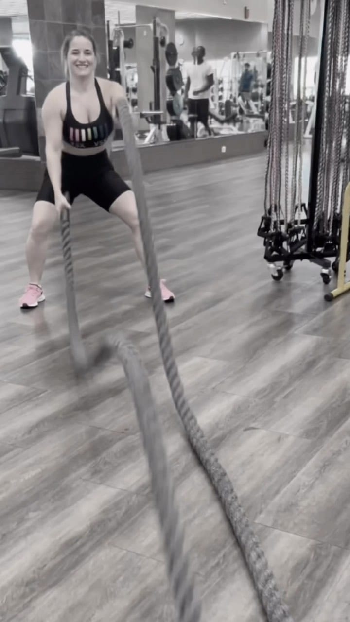 Post 5 by Gabby Iarrobino on Instagram (video)