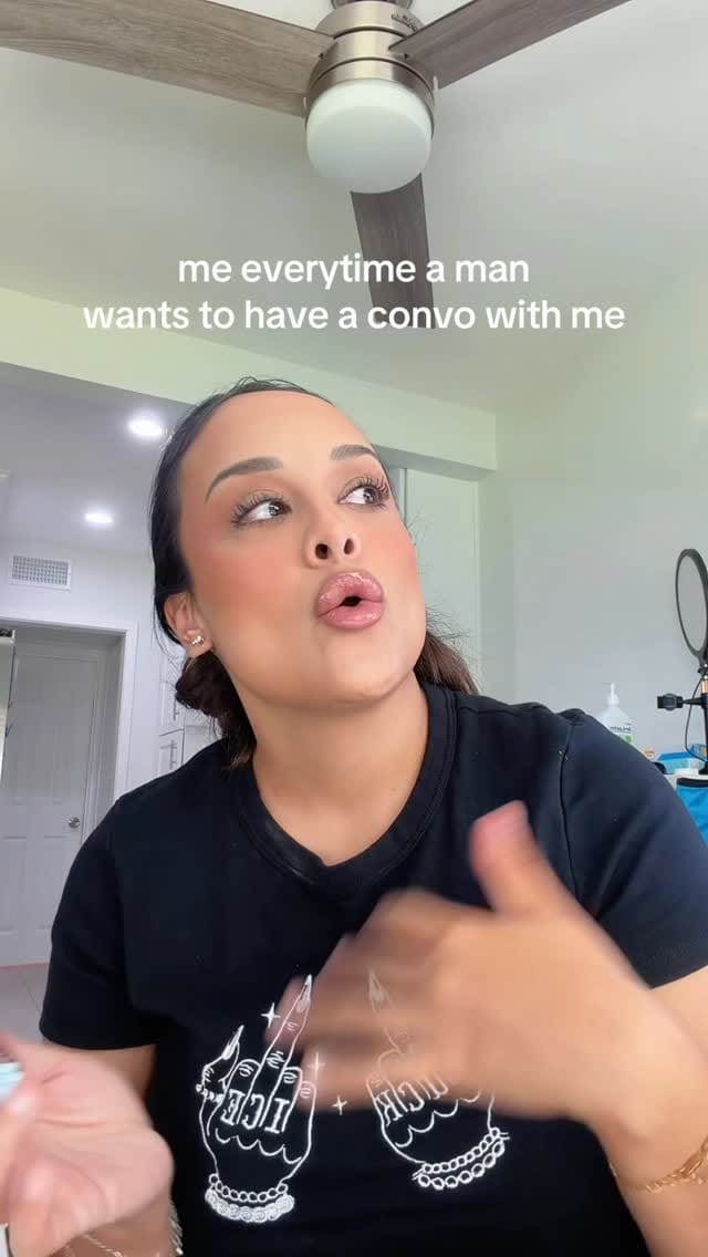 Post 6 by desiree on Instagram (video)