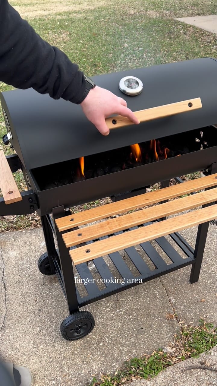 Post 6 by Alexa on Instagram (video)