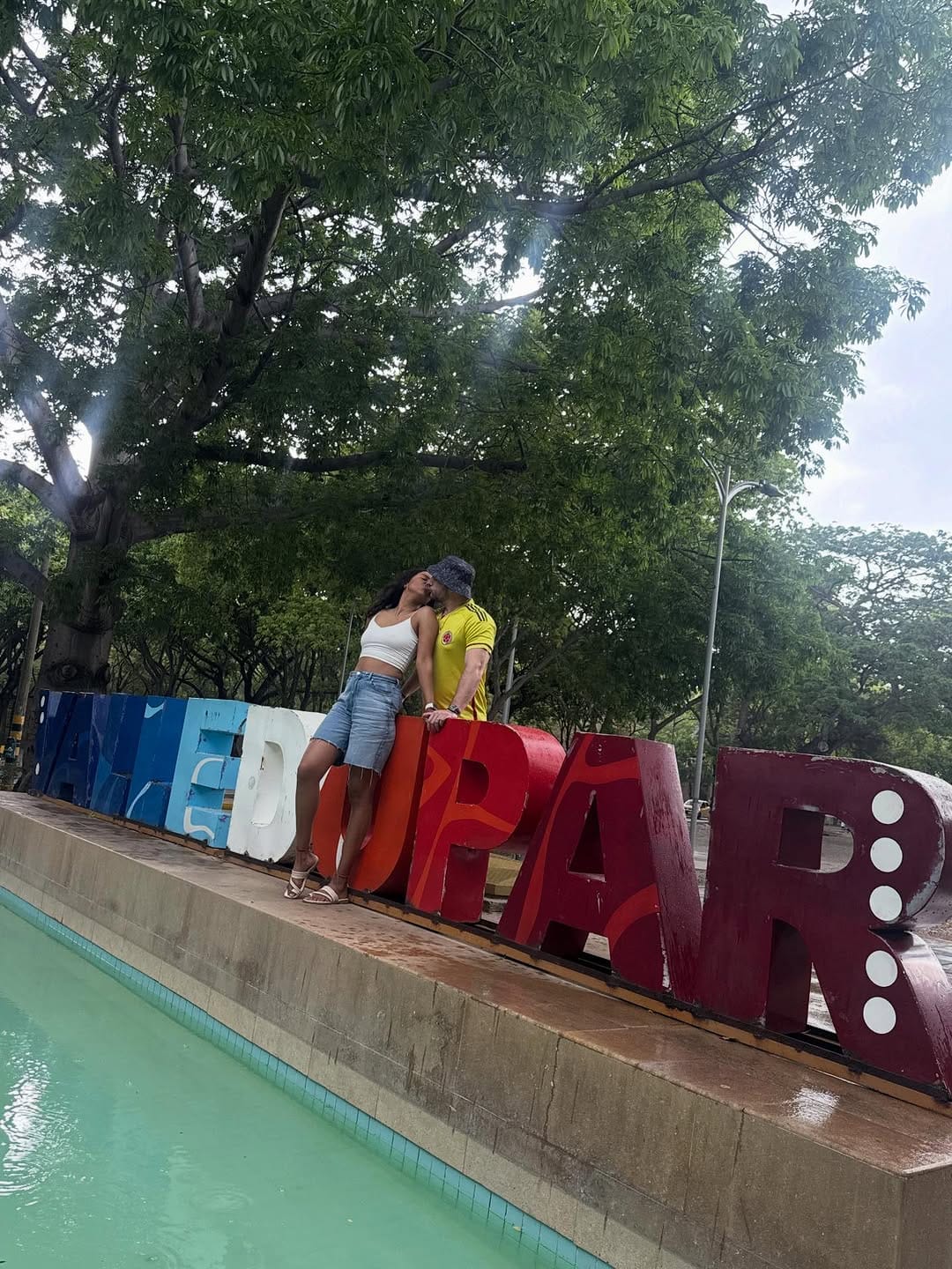 Post 4 by Rosangelica Ramirez | Content Creator | Lifestyle | Latin Vibe on Instagram (carousel)