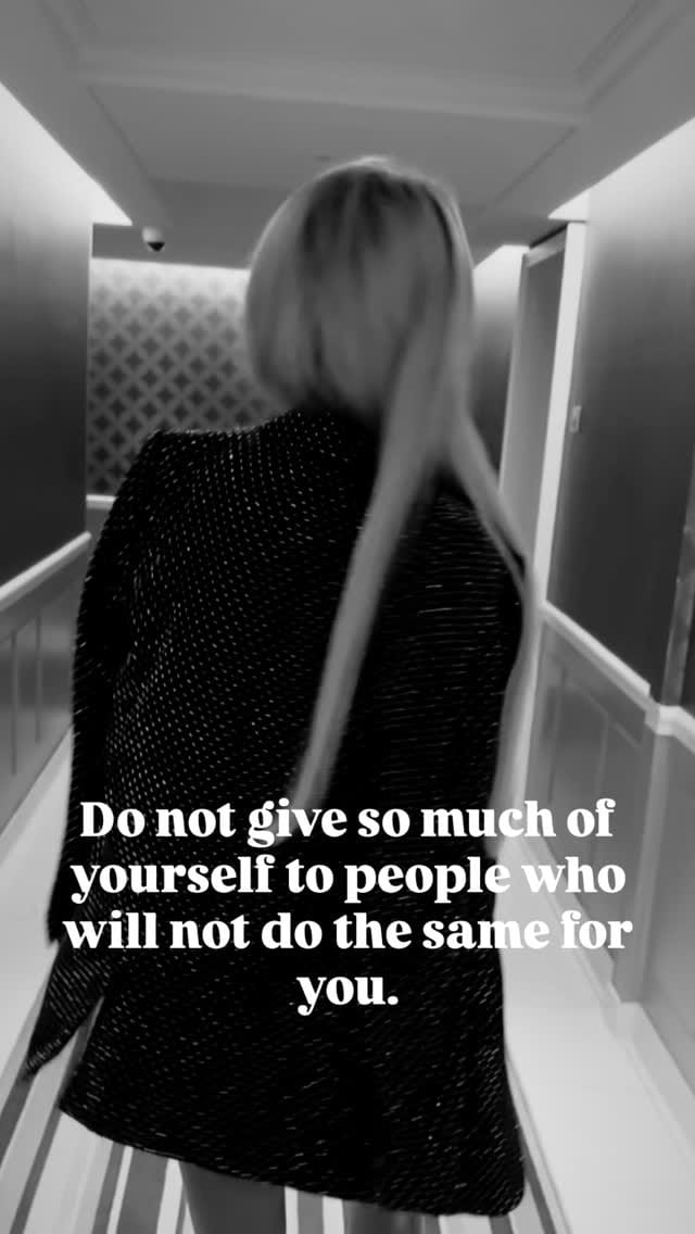 Post 3 by Aleksandra Soulsby on Instagram (video)