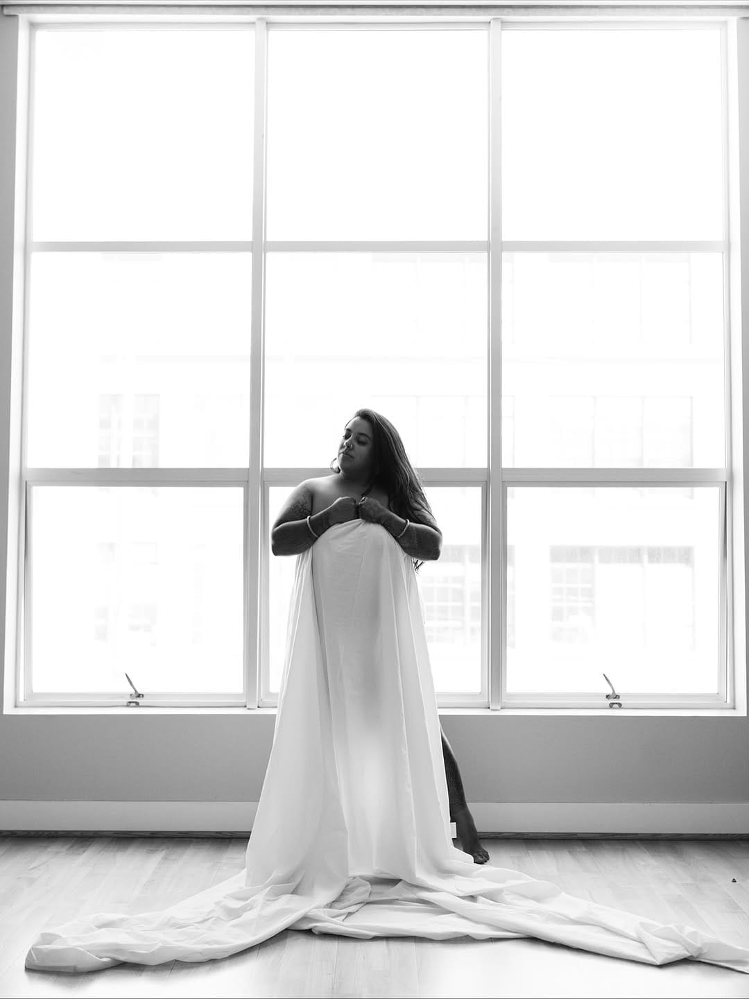Post 3 by Tiana Hunter 🌙 Photographer on Instagram (carousel)