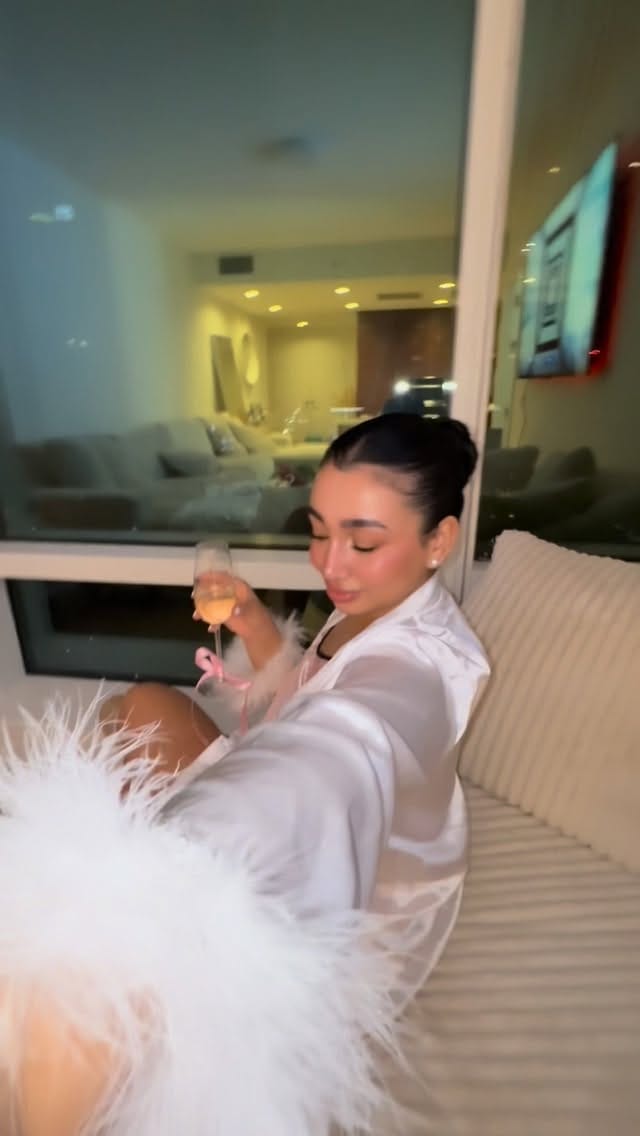 Post 4 by MIRA TAHA on Instagram (video)