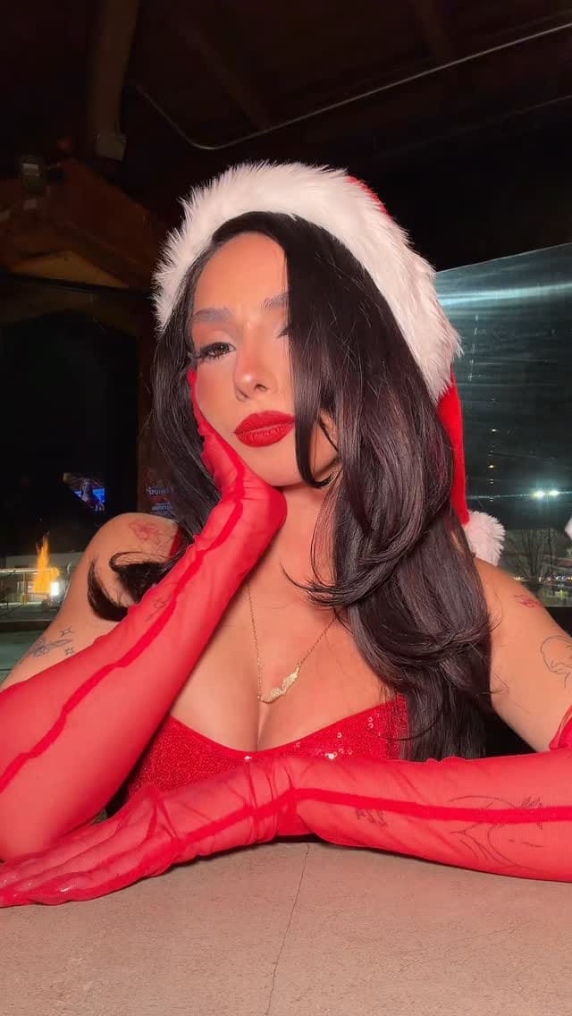 Post 10 by ✨Carmen Romero✨- Content Creator on Instagram (video)