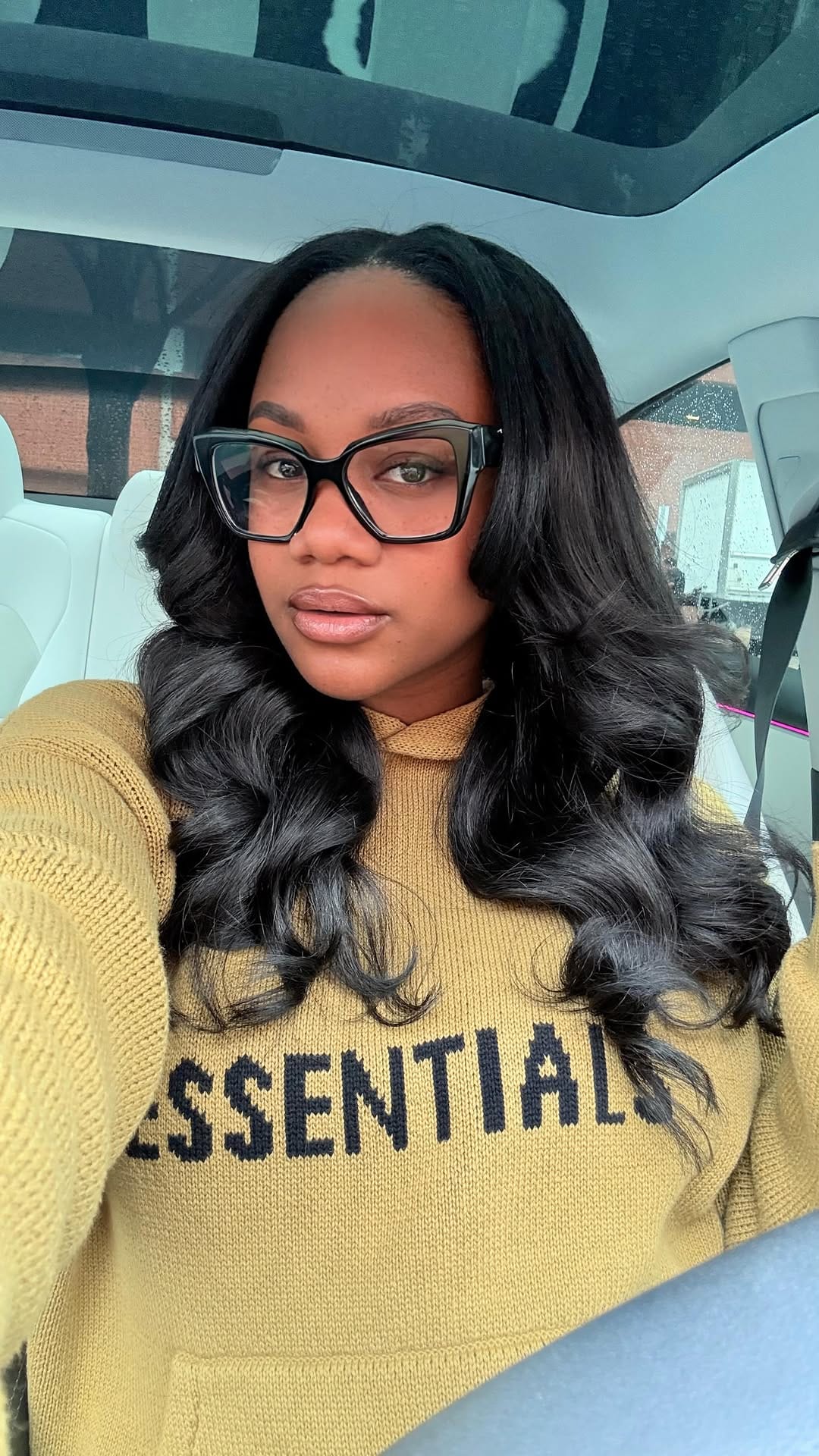 Post 10 by Ro Jefferson on Instagram (video)