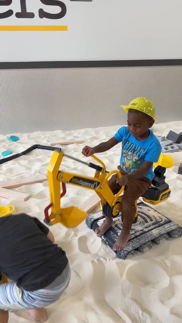 Post 5 by Tracy Chattah on Instagram (video)