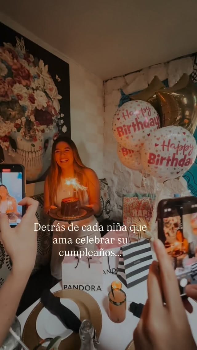 Post 8 by 𝐾𝑎𝑟𝑒𝑛 𝑆𝑖𝑙𝑣𝑎 on Instagram (video)