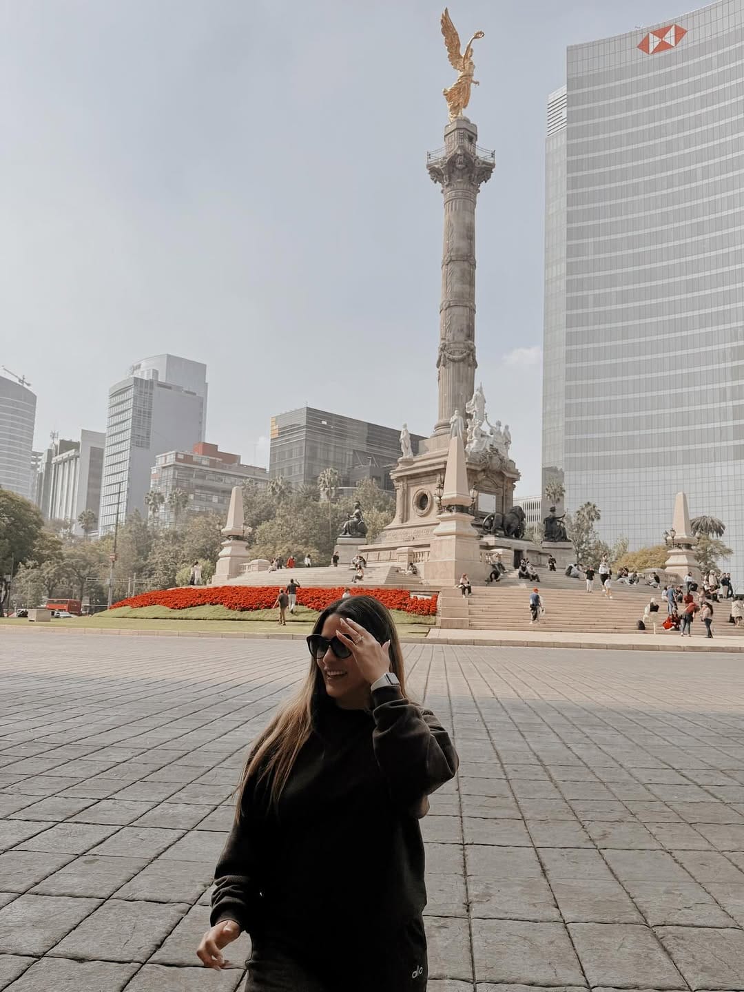 Post 2 by 𝐾𝑎𝑟𝑒𝑛 𝑆𝑖𝑙𝑣𝑎 on Instagram (image)