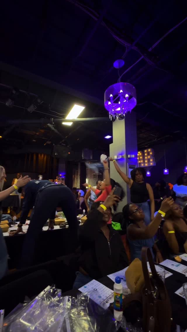 Post 9 by 𝐉𝐮𝐣𝐮 | 𝐌𝐨𝐧𝐭𝐫𝐞𝐚𝐥 𝐂𝐨𝐧𝐭𝐞𝐧𝐭 𝐂𝐫𝐞𝐚𝐭𝐨𝐫 on Instagram (video)