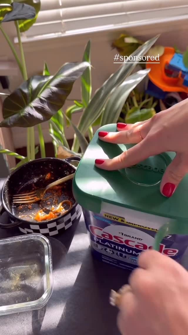 Post 9 by Kelly Lorraine Reid on Instagram (video)