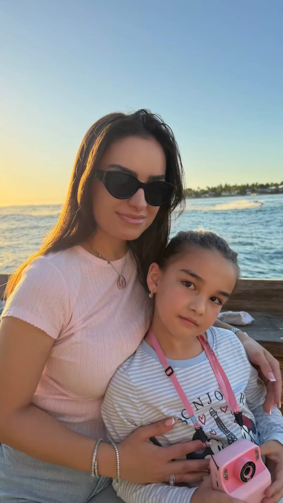 Post 5 by Kamila | Узбекистан | Florida on Instagram (video)