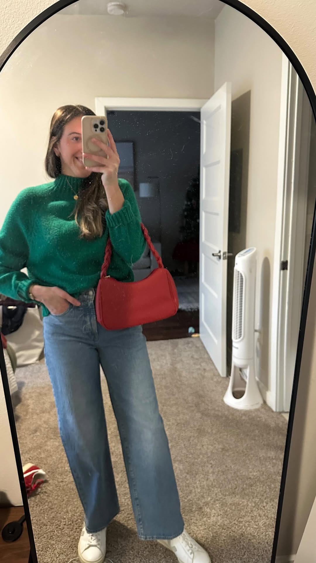 Post 6 by Lisa  | Life In My 30s on Instagram (video)