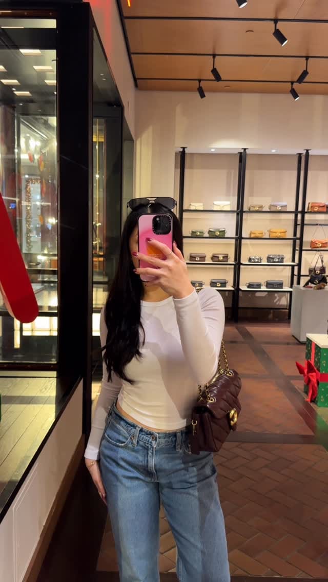 Post 4 by Christine Nguyen on Instagram (video)