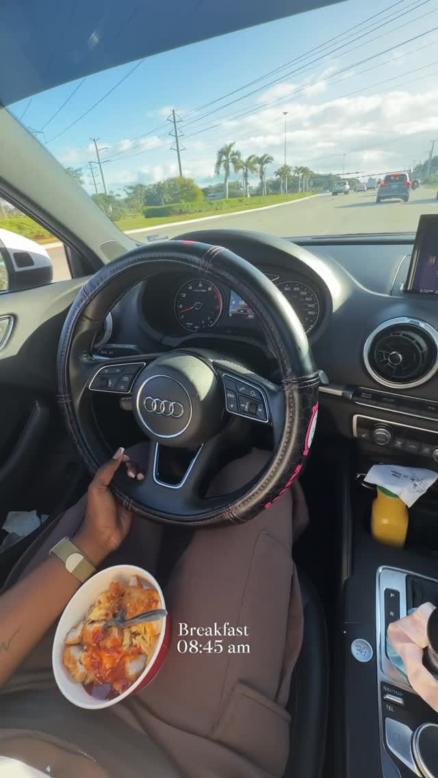 Post 8 by Laing🤎🇯🇲 on Instagram (video)