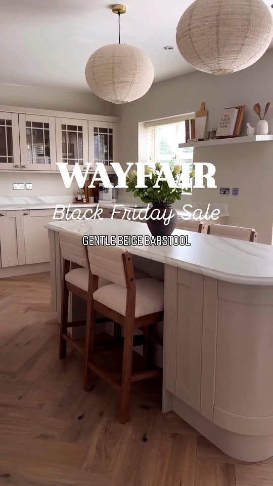 Post 2 by Ellie garcia on Instagram (video)