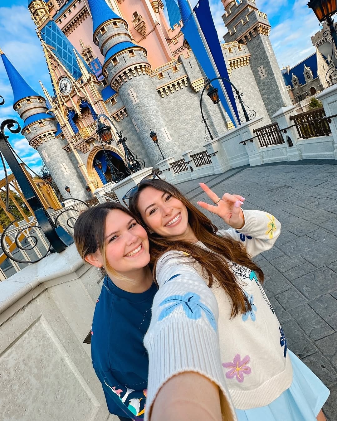 Post 3 by ☆ 𝐀𝐒𝐇𝐋𝐄𝐘 on Instagram (image)