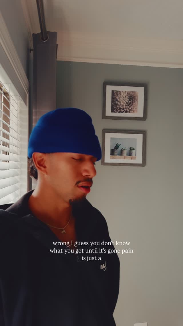 Post 6 by 𝚊𝚗dr𝚎w ✰ on Instagram (video)
