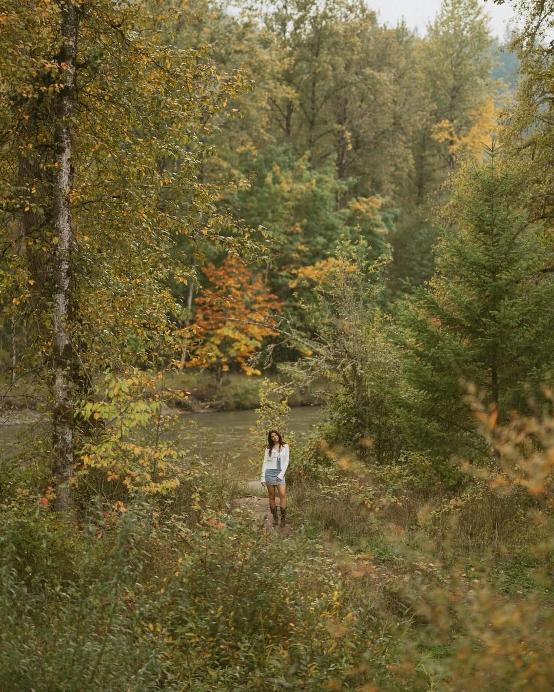 Post 6 by Dawn | Oregon Senior Photographer on Instagram (carousel)