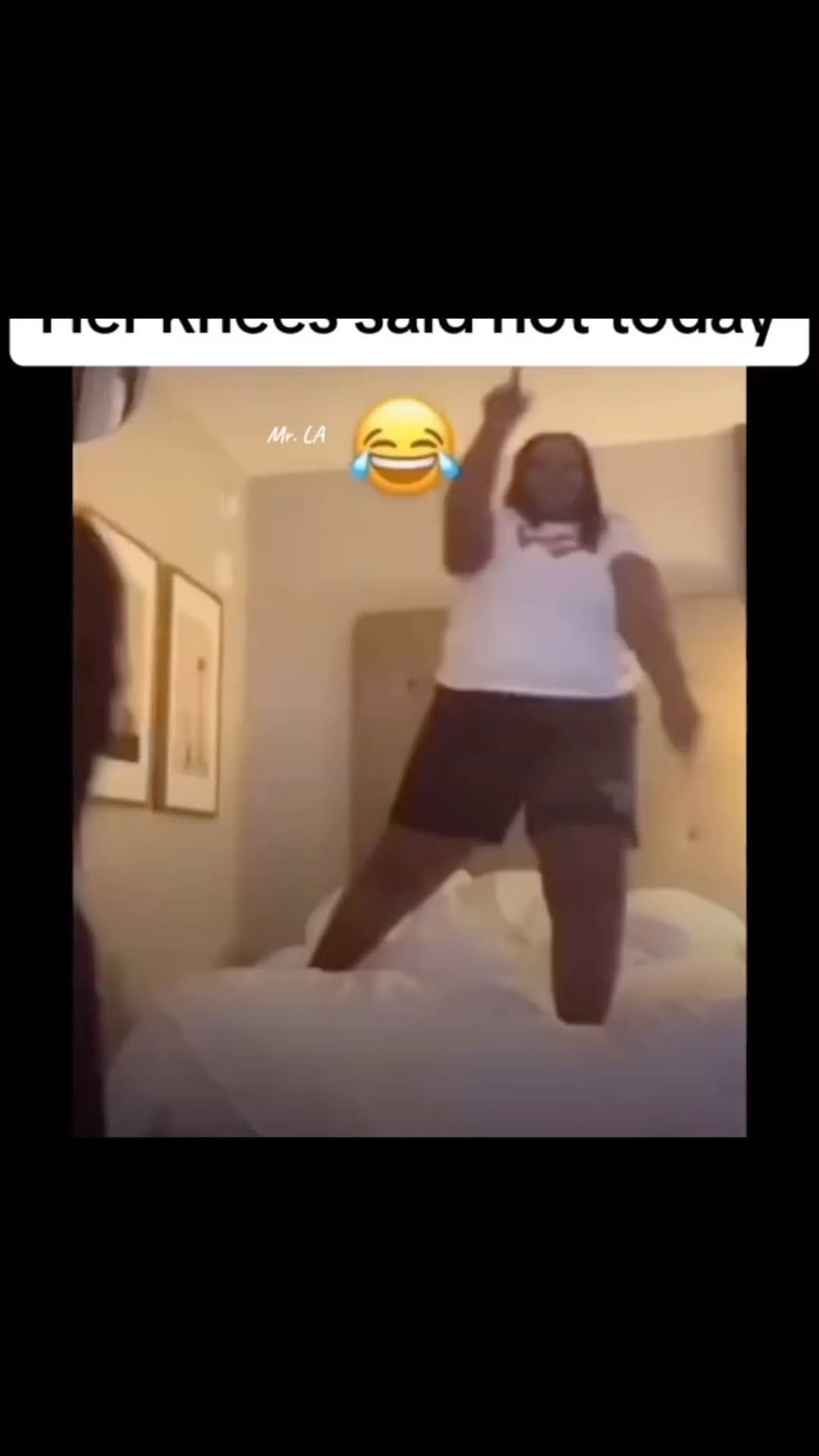 Post 8 by Shey Noir on Instagram (video)