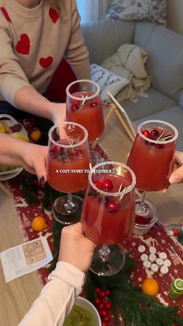 Post 3 by SASHA GORDITSA on Instagram (video)