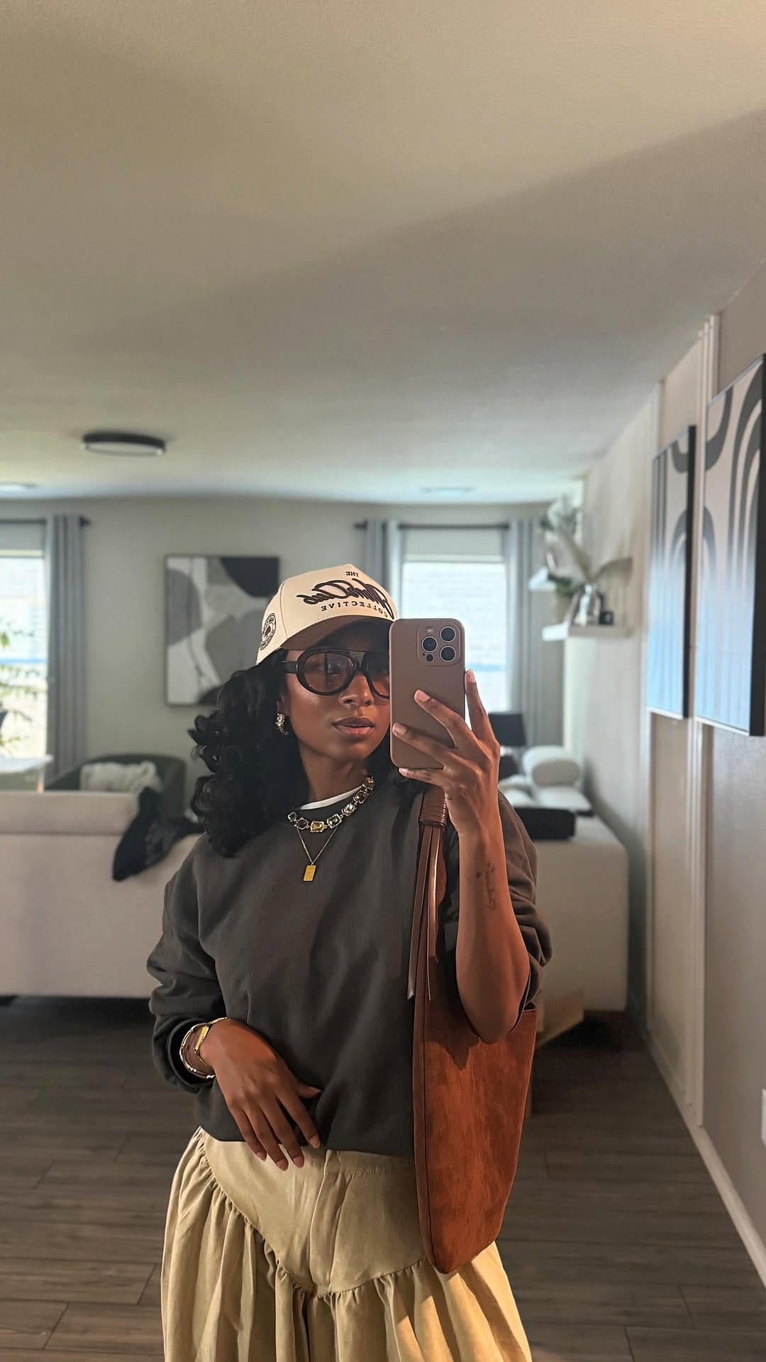 Post 5 by Amanda Evonne • Lifestyle | Beauty | Petite Fashion on Instagram (video)