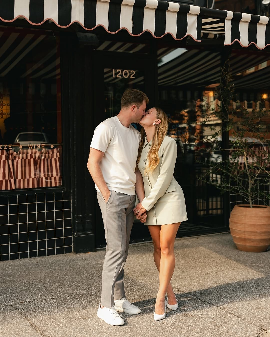 Post 6 by Sydney Schneider | Kansas City + Travel Photographer on Instagram (carousel)