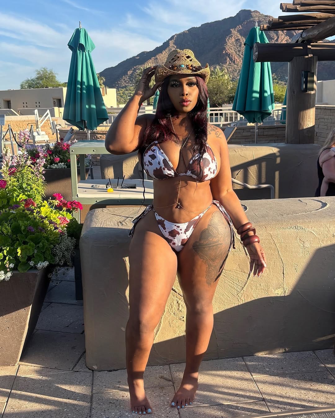 Post 6 by Tesha🦋 on Instagram (carousel)