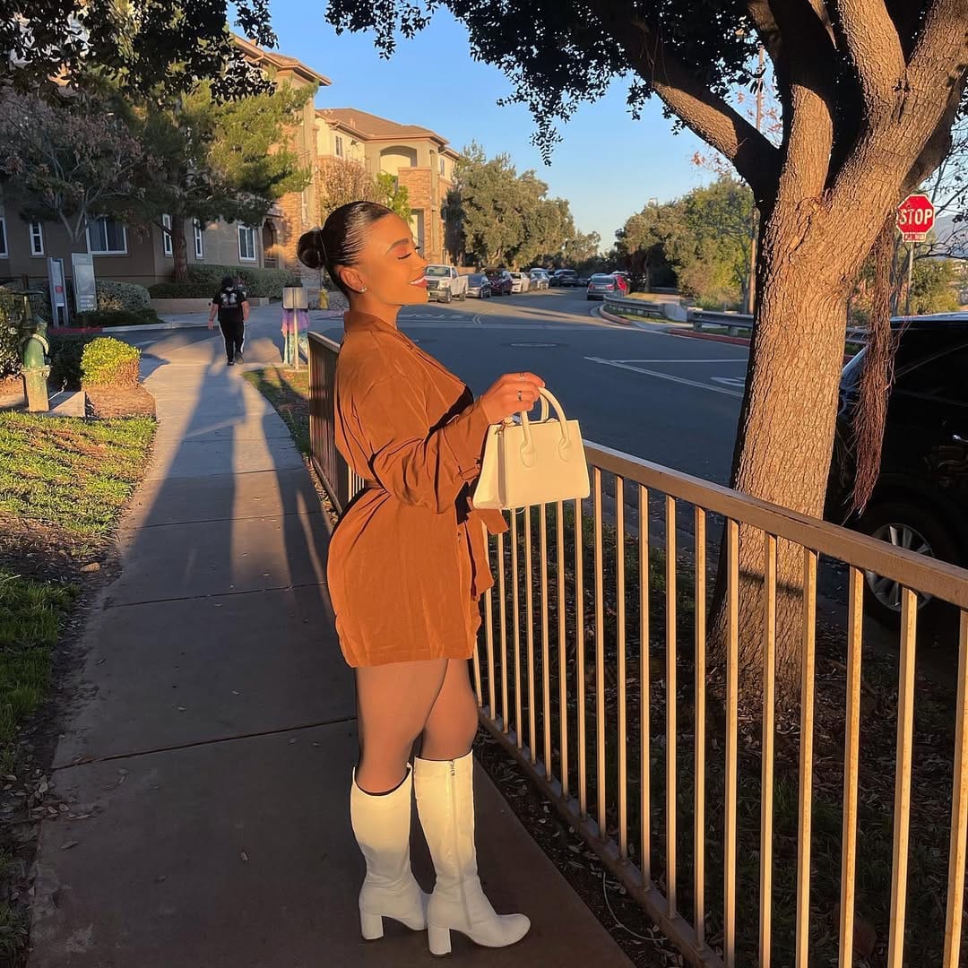 Post 9 by Victoria Castañeda on Instagram (carousel)