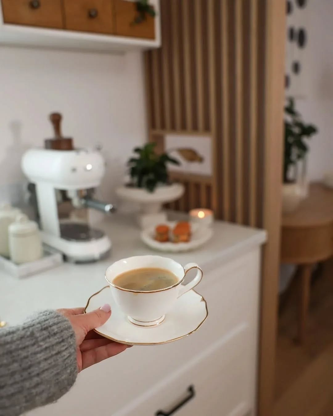 Post 1 by Graceful Eleanor on Instagram (image)