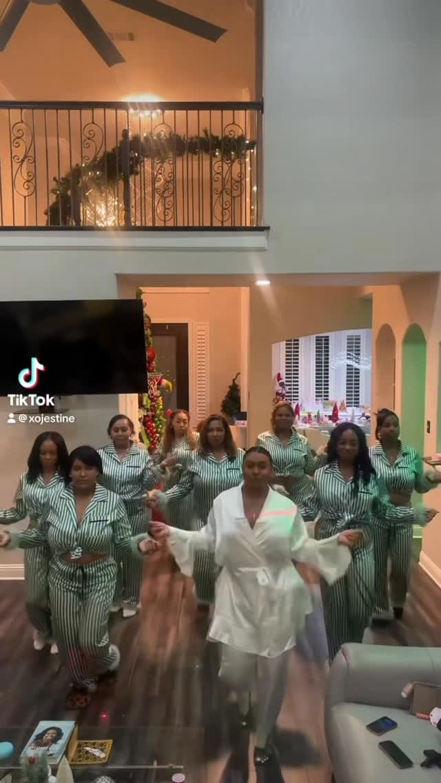 Post 3 by Angelica L Whaley | Dallas Influencer on Instagram (video)