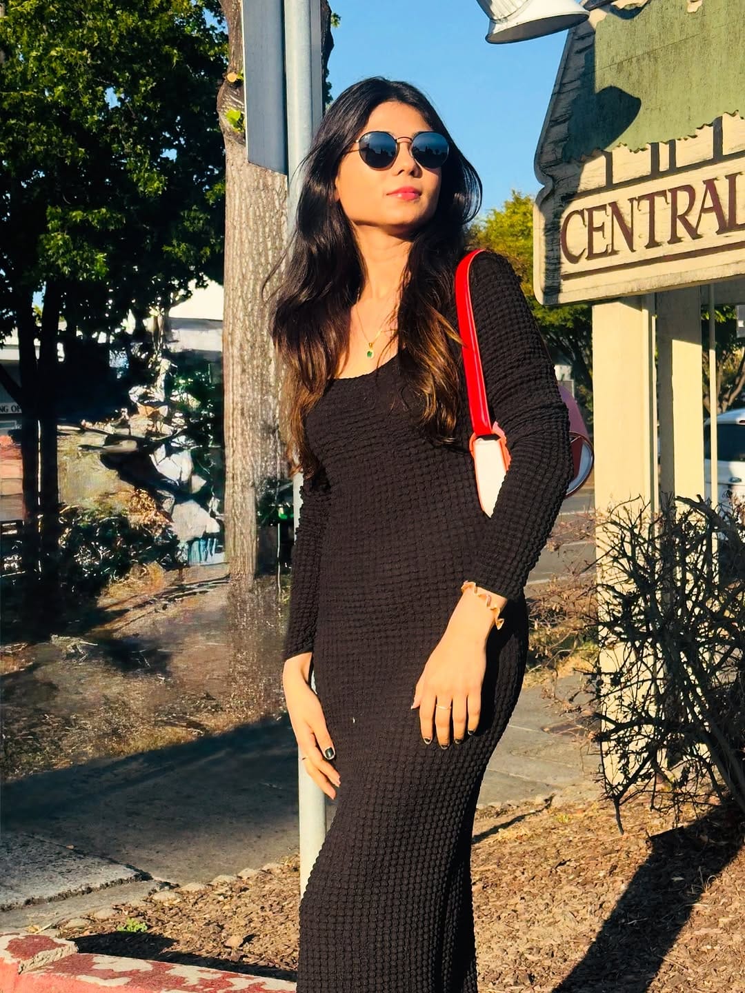 Post 6 by Shruti Runwal on Instagram (carousel)