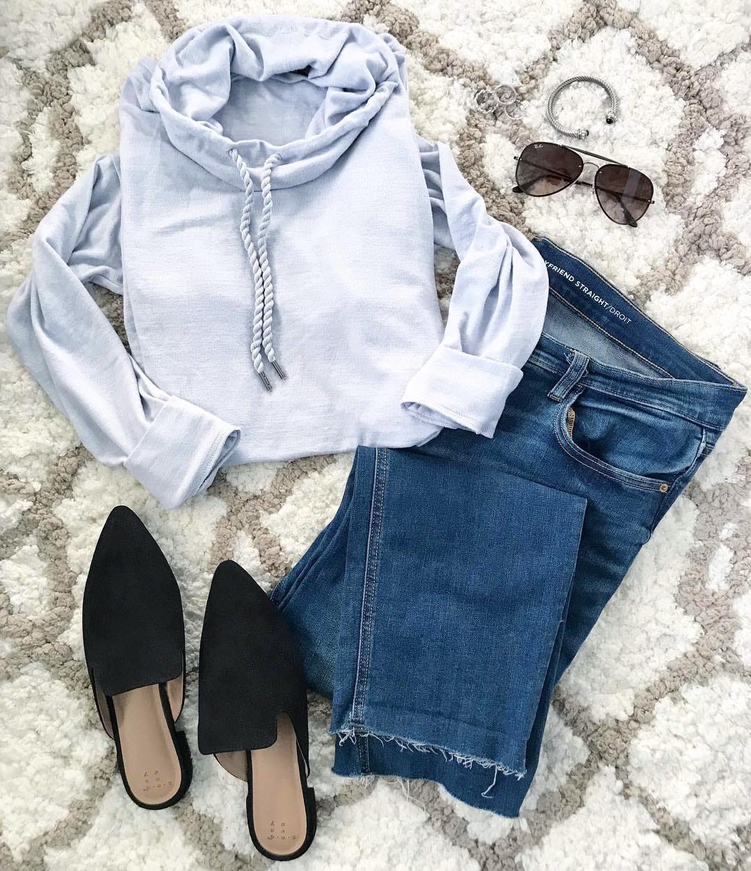 Post 6 by Adriana Nudo on Instagram (image)