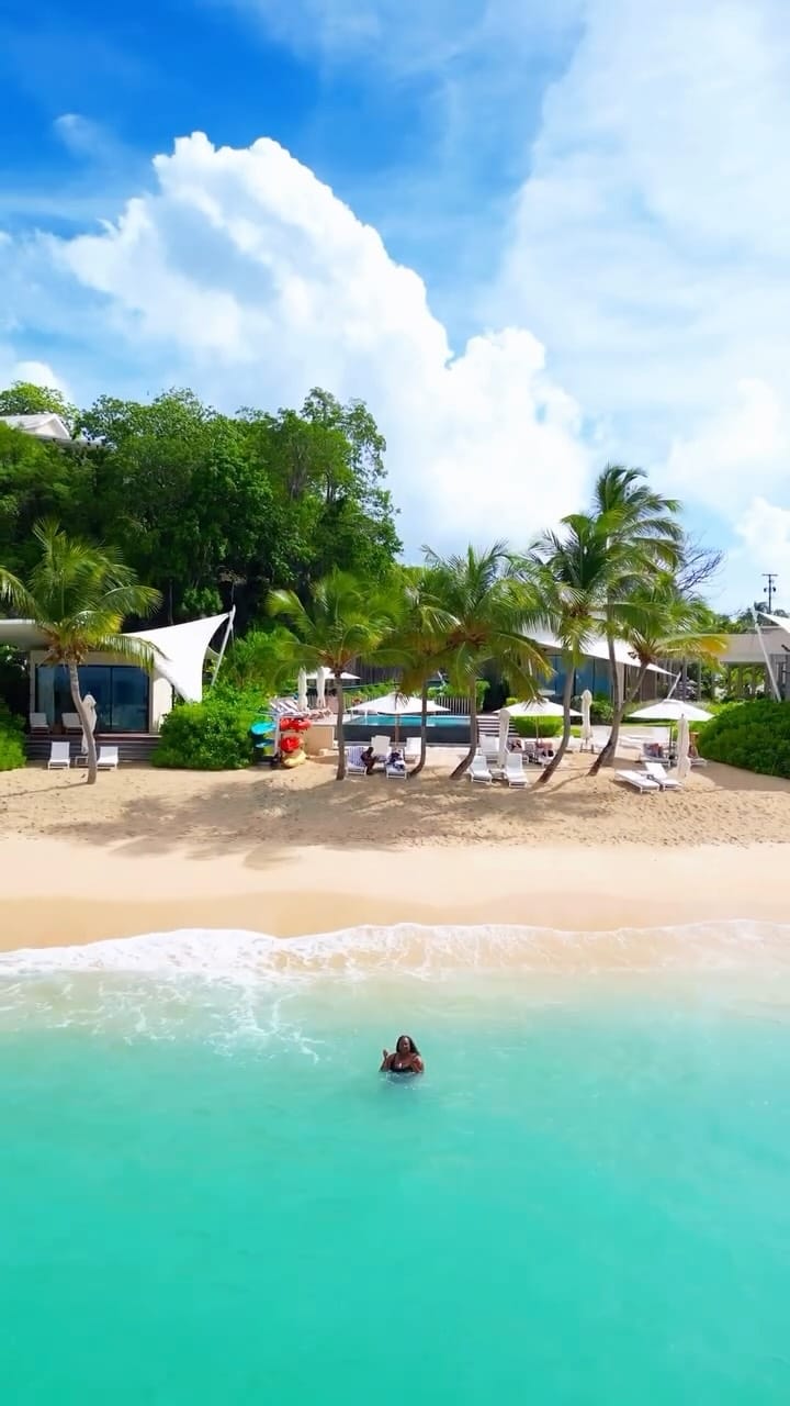 Post 2 by Sherla Olivia on Instagram (video)