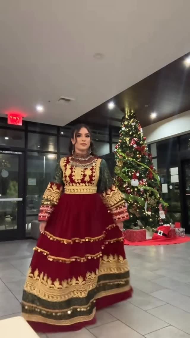Post 3 by Maryam 🦢 on Instagram (video)