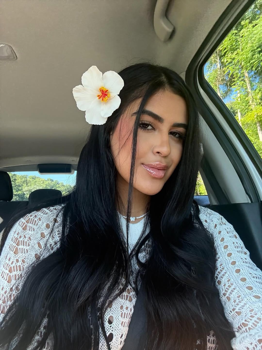 Post 10 by Sofi bedoya on Instagram (carousel)