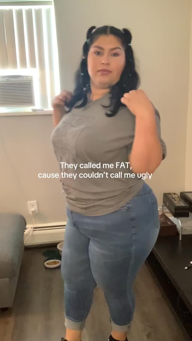 Post 10 by Diana Corona on Instagram (video)