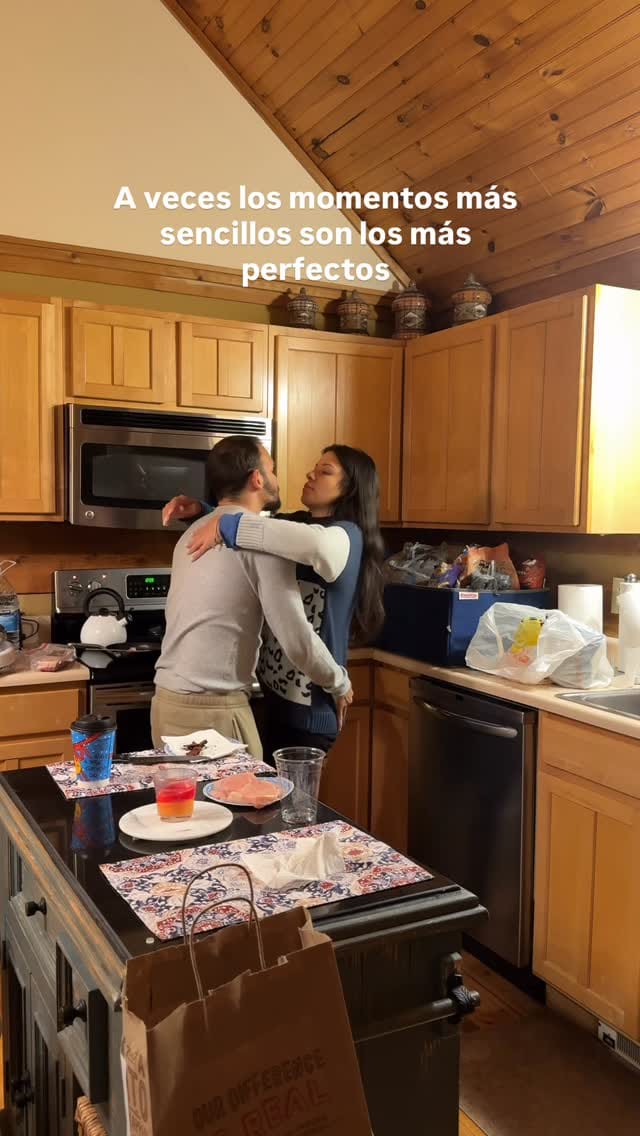 Post 1 by Julia Torrealba on Instagram (video)