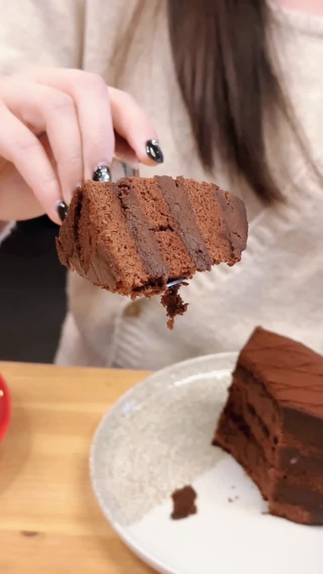 Post 5 by Justin | Seattle Based Foodie on Instagram (video)
