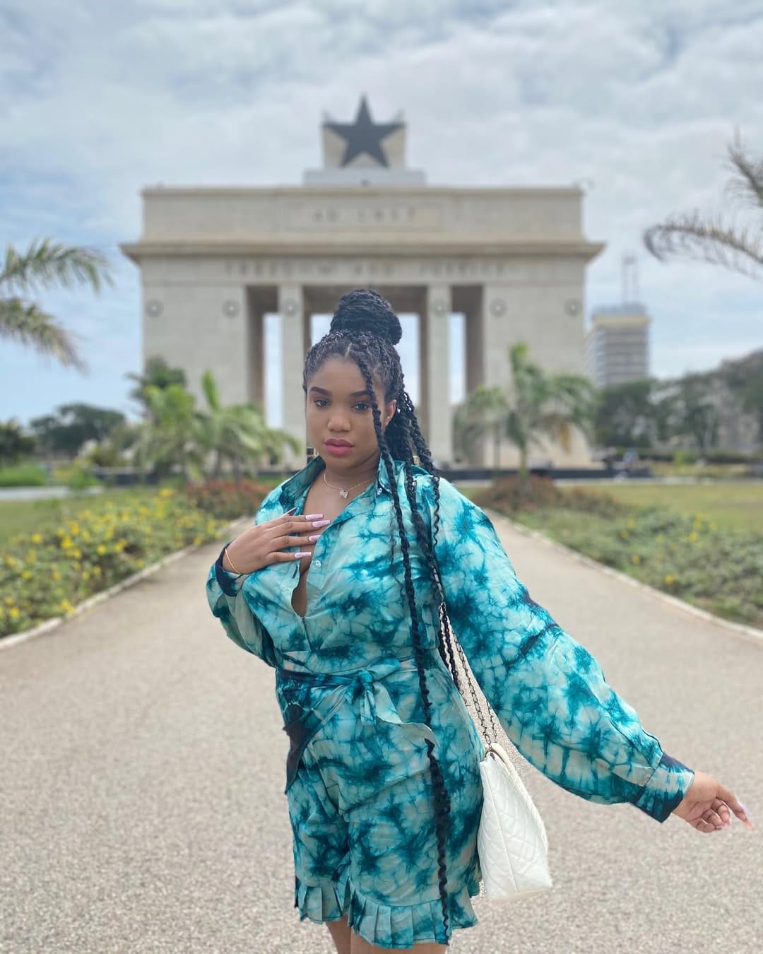 Post 10 by Chioma Kalu | CONTENT CREATOR on Instagram (carousel)