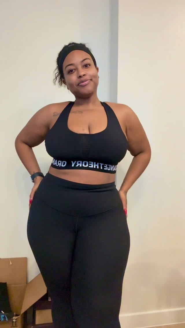 Post 7 by Keyana Deshe’ 💎 on Instagram (video)