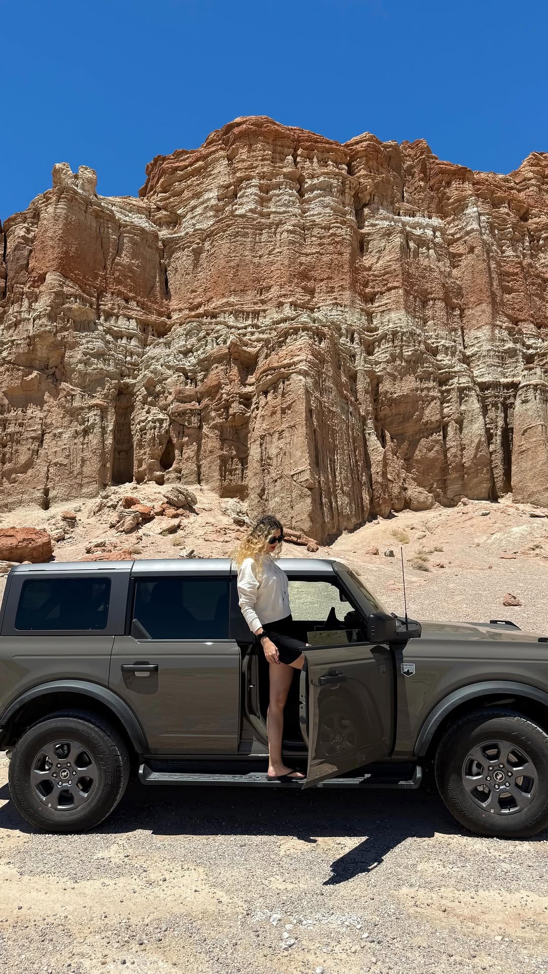 Post 7 by Elif Sibel G. on Instagram (video)