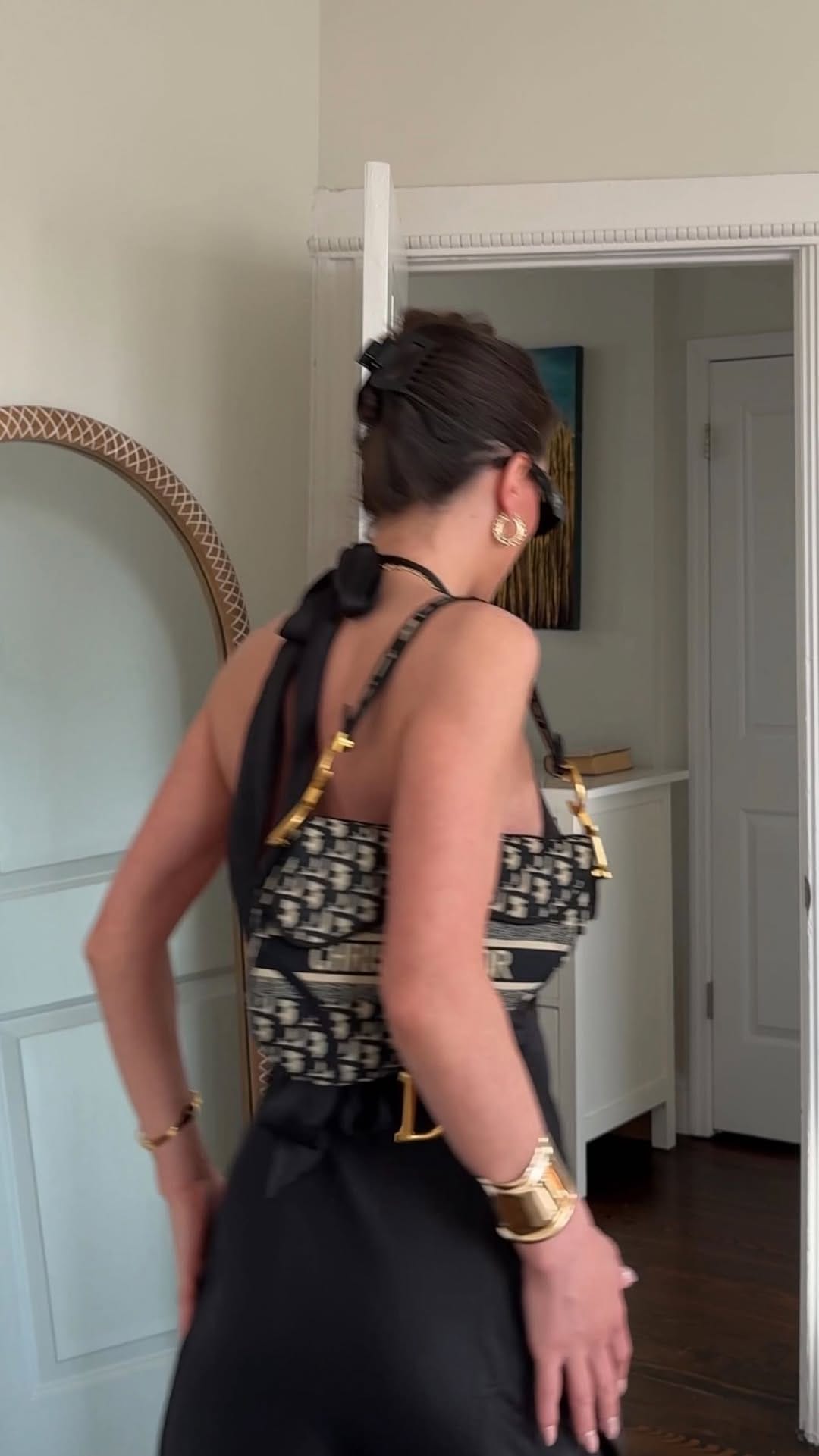 Post 6 by Tiki Turner on Instagram (video)