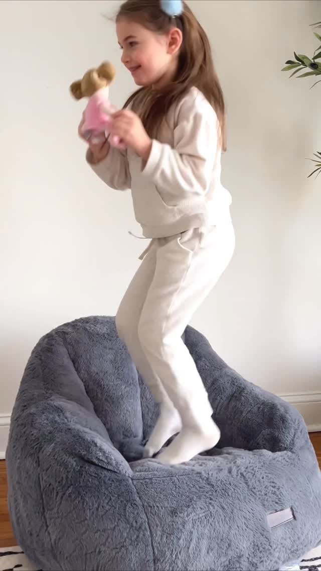 Post 2 by Olga Bigun on Instagram (video)