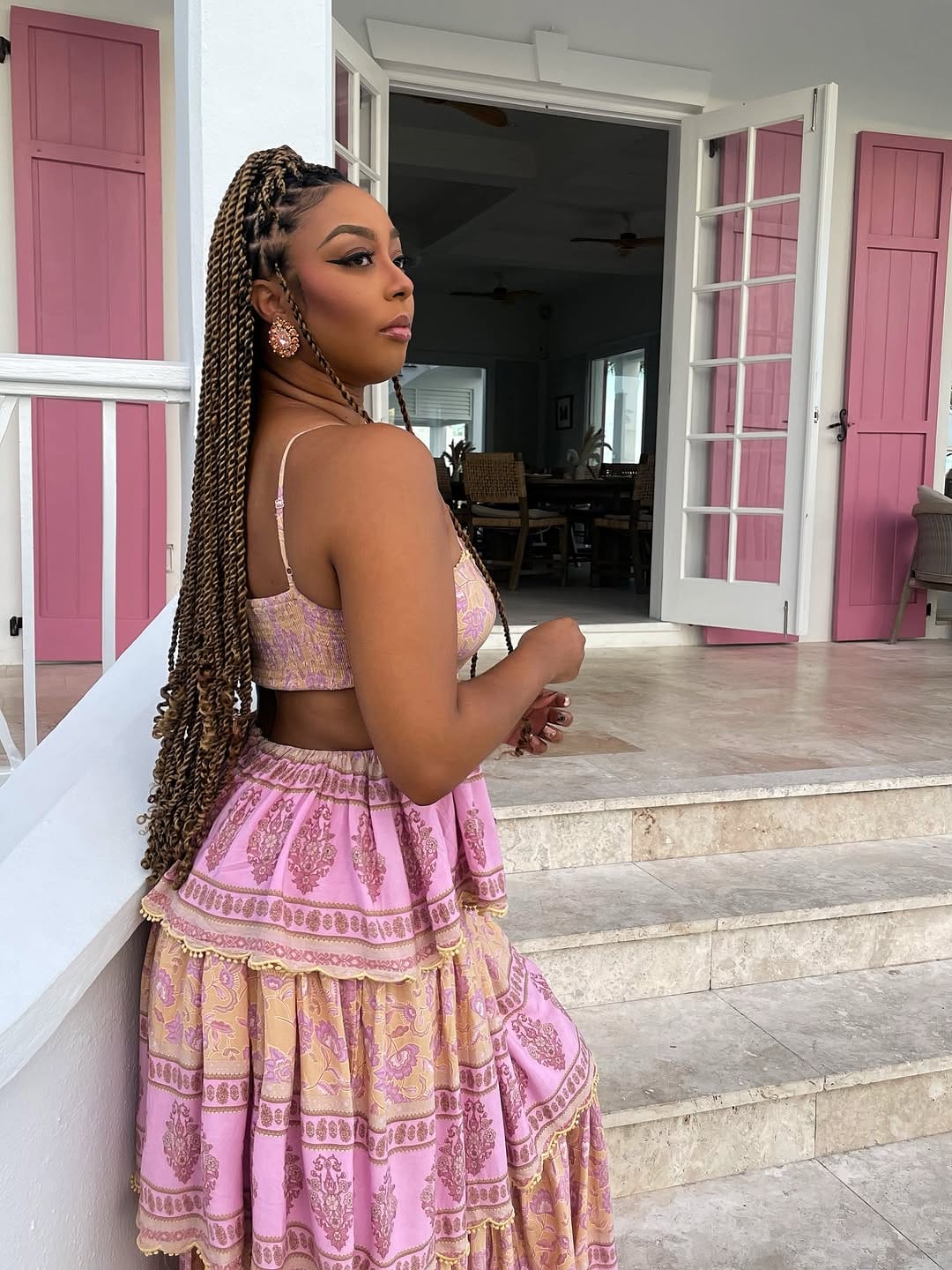 Post 7 by Cherell | Beauty/Style Influencer 🇧🇸 on Instagram (carousel)