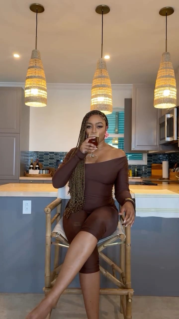 Post 5 by Cherell | Beauty/Style Influencer 🇧🇸 on Instagram (video)